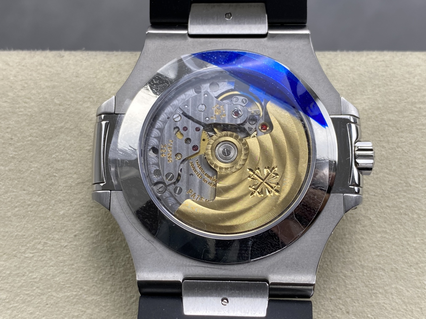 Patek Philippe Nautilus Quantième Annuel. Phases De Lune 5726/1A-014 1:1 Superclone - Image 11