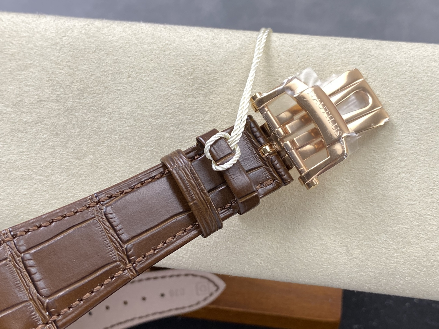 Patek Philippe Nautilus 5712R 1:1 Superclone - Image 22