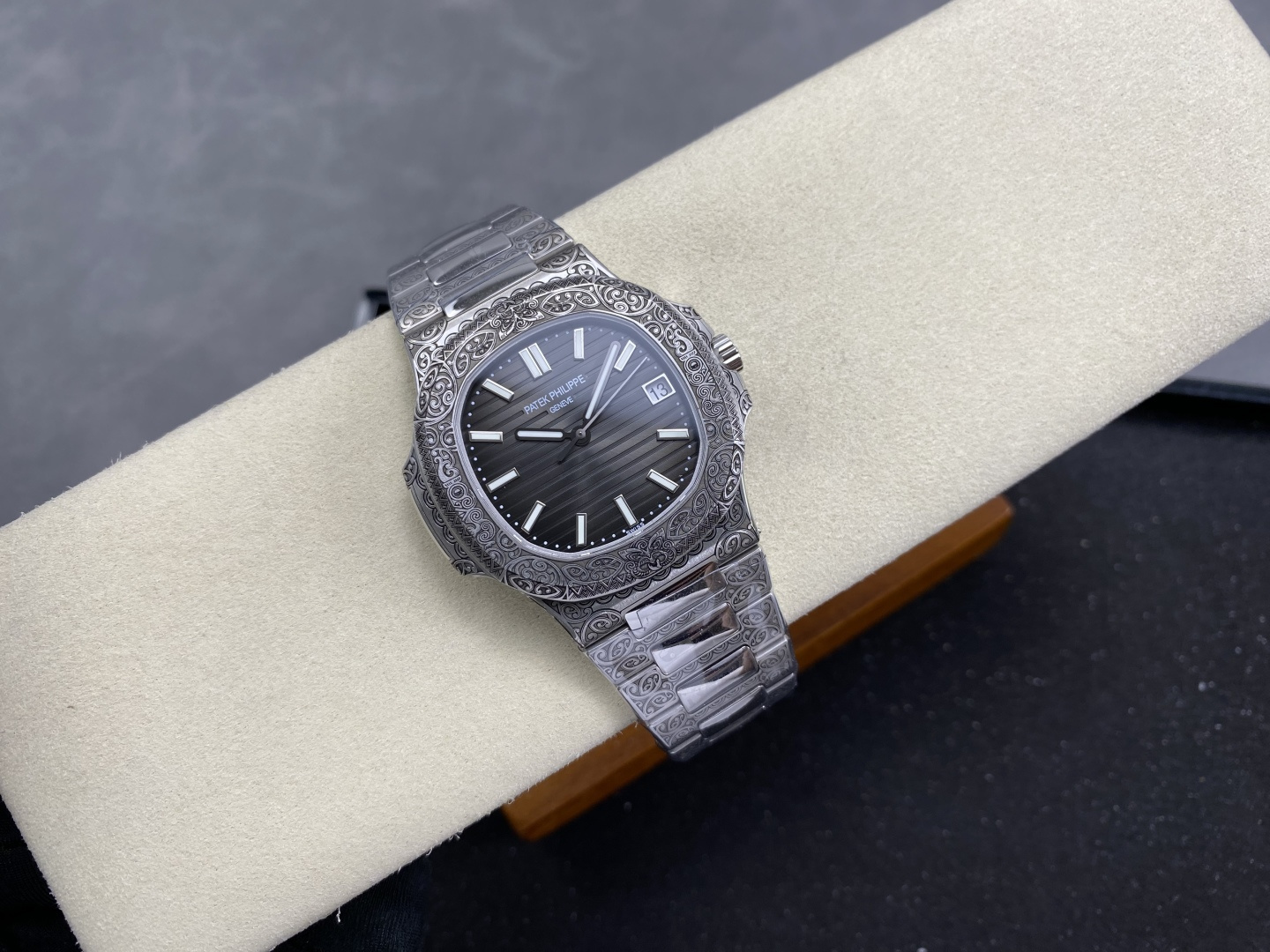 Patek Philippe Nautilus Stainless steel Gray dial 40 mm Automatic Configuration FF7590 1:1 Superclone