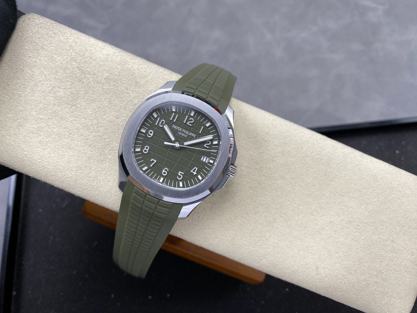 Patek Philippe Aquanaut Platinum Rubber strap Configuration F5C8DF 1:1 Superclone - Image 4