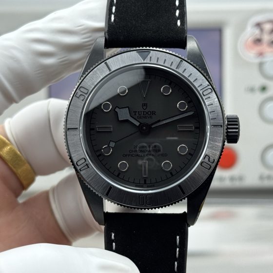 Tudor Black Bay Black Configuration 6EA684 1:1 Superclone