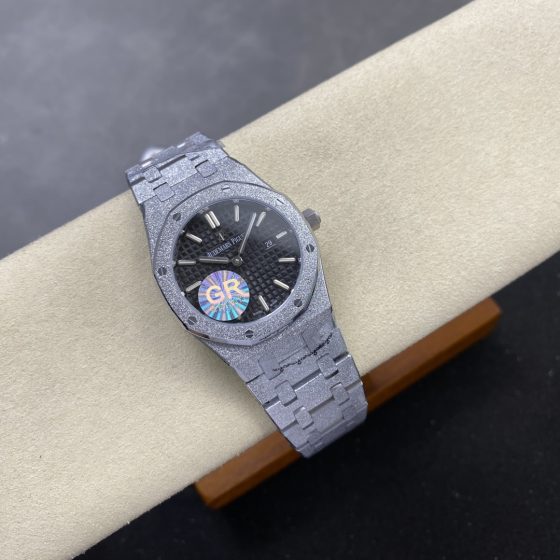Audemars Piguet Royal Oak 67651OR 33 mm Date display Configuration A10AC6 1:1 Superclone