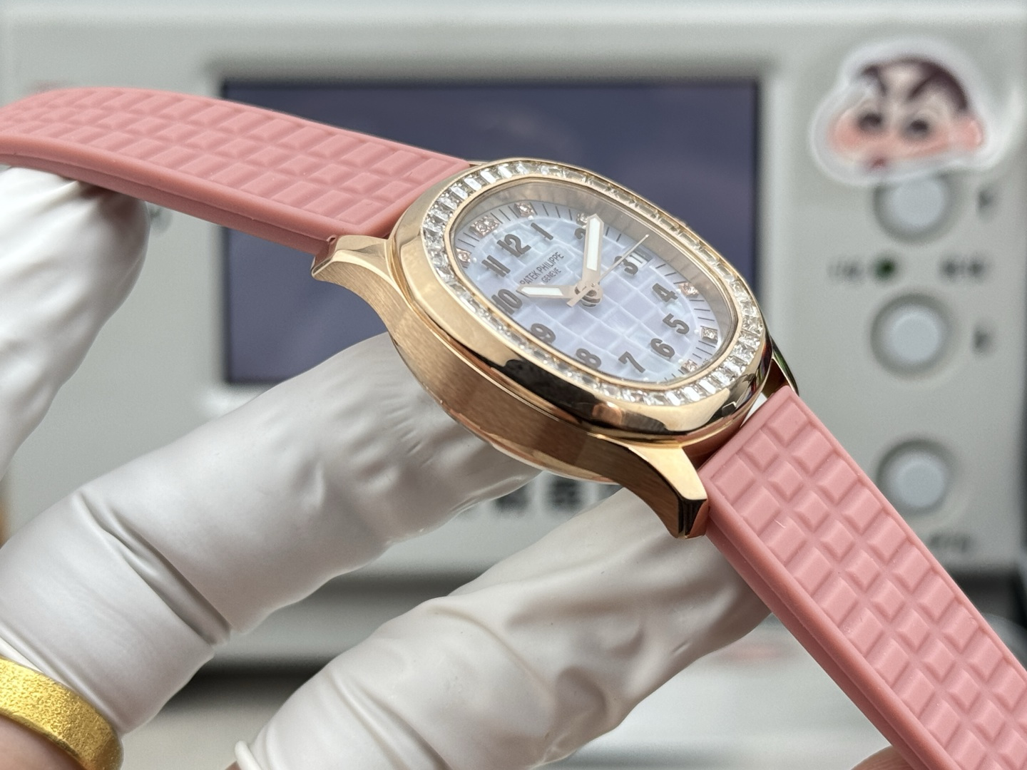 Patek Philippe Aquanaut 35.6 mm GR Factory Configuration 23D42D 1:1 Superclone - Image 4