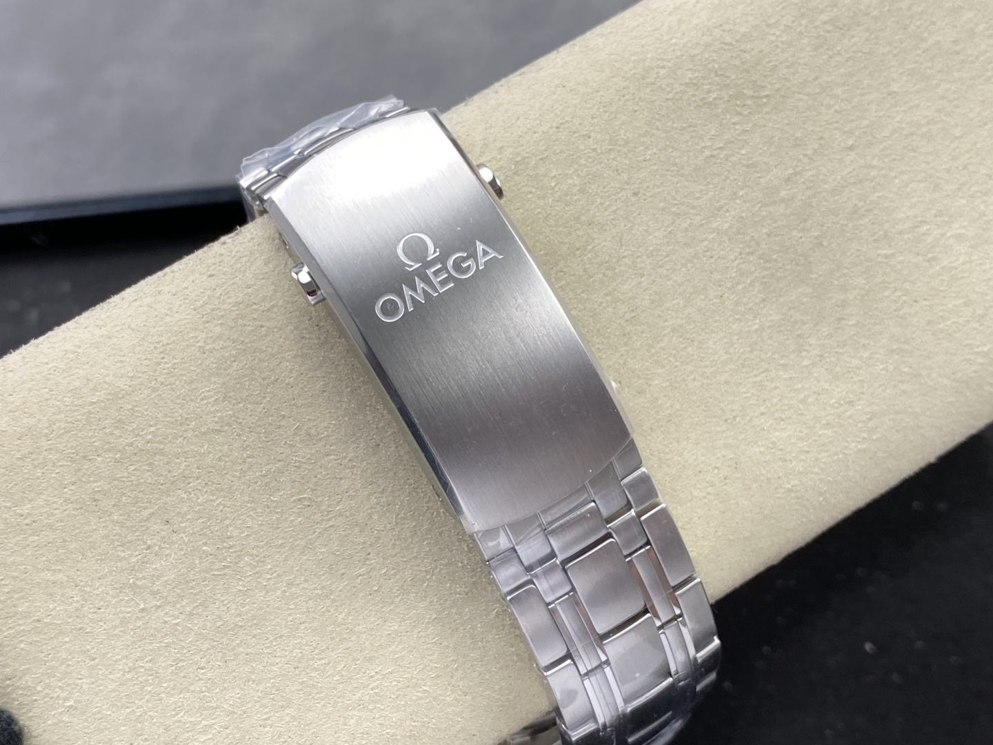 Omega Seamaster Diver 300M Ceramic 42 mm VS Factory Configuration 103336 1:1 Superclone - Image 4