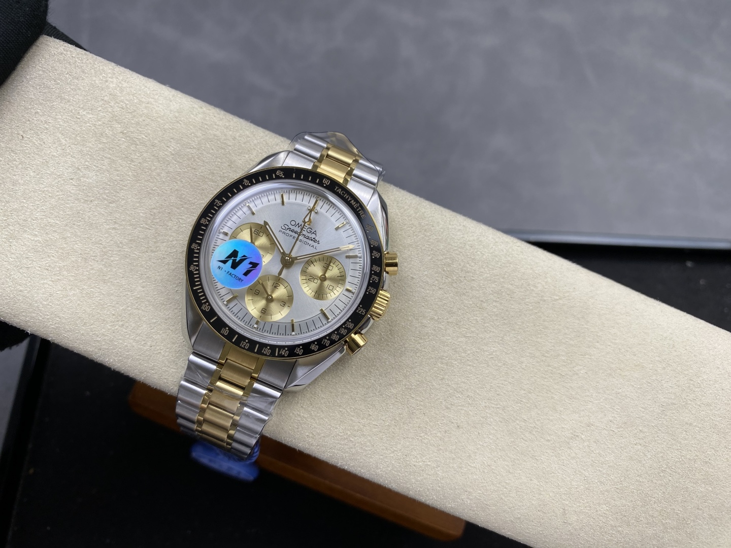 Omega Speedmaster 42 mm N1 Factory Configuration 8495B9 1:1 Superclone - Image 2
