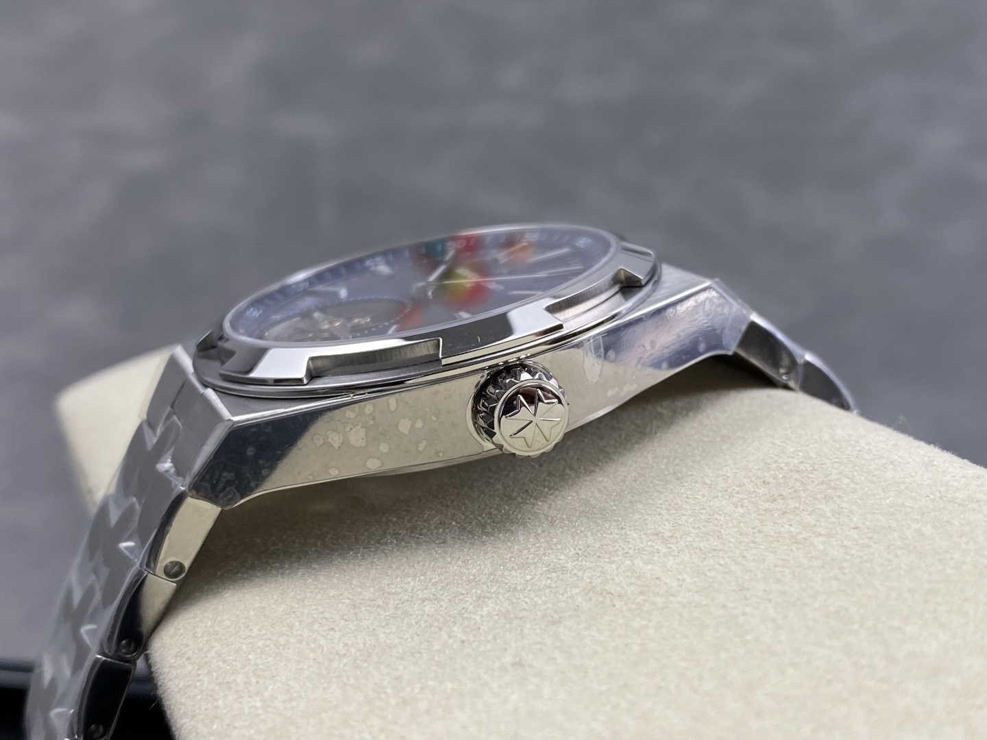 Vacheron Constantin Overseas Stainless steel Blue 42.5X13.5 mm Tourbillon Configuration B40662 1:1 Superclone - Image 3