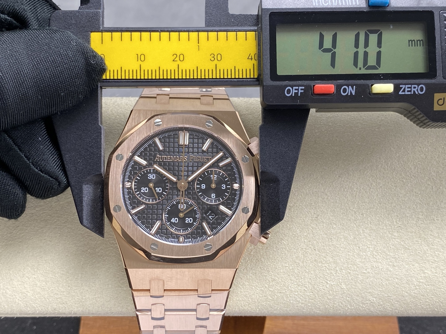 Audemars Piguet Royal Oak Stainless steel 41 mm Chronograph Configuration FC92E1 1:1 Superclone - Image 9