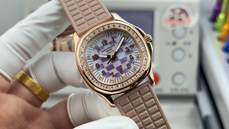 Patek Philippe Aquanaut 35.6 mm GR Factory Configuration 437CAD 1:1 Superclone