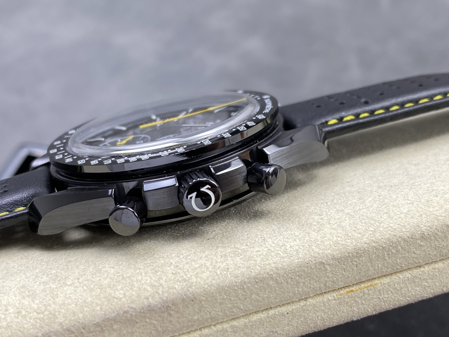 Omega Speedmaster Dark Side of the Moon Manual Chronograph 4E4890 1:1 Superclone - Image 2