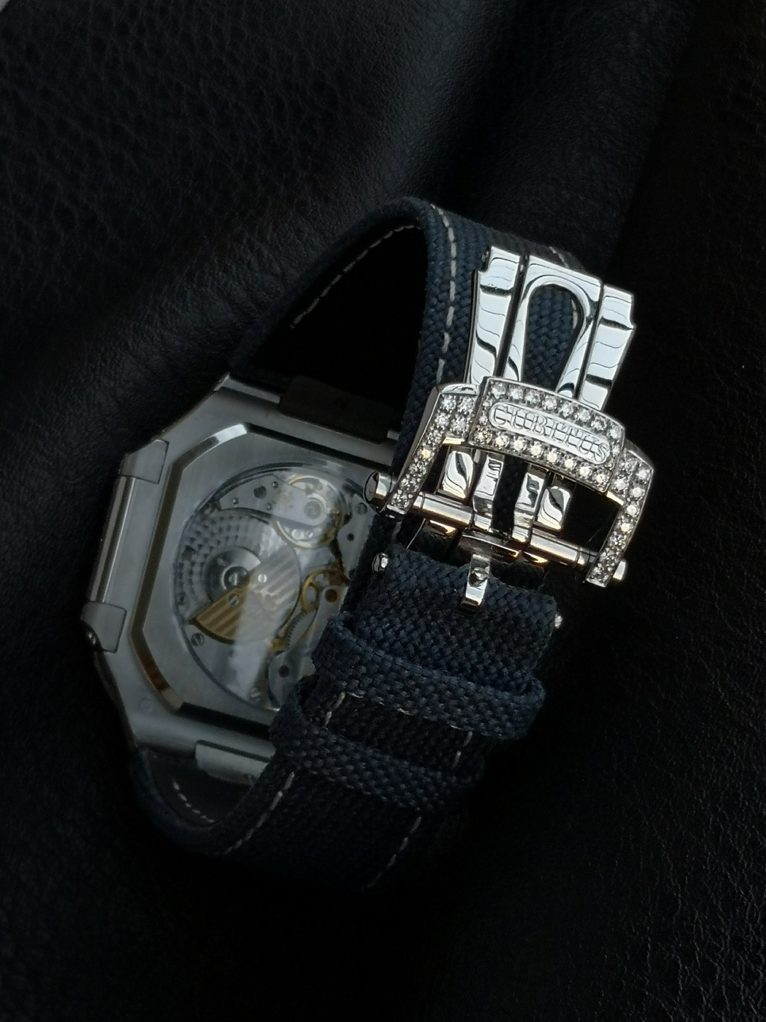 Patek Philippe Cubitus 5822P Platinum Blue dial 44.5 x 44.9 mm Moon phase Configuration 1692BE 1:1 Superclone - Image 5
