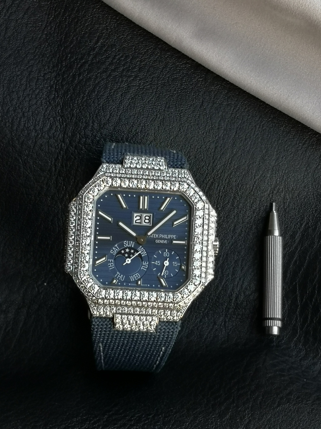 Patek Philippe Cubitus 5822P Platinum Blue dial 44.5 x 44.9 mm Moon phase Configuration 1692BE 1:1 Superclone - Image 7
