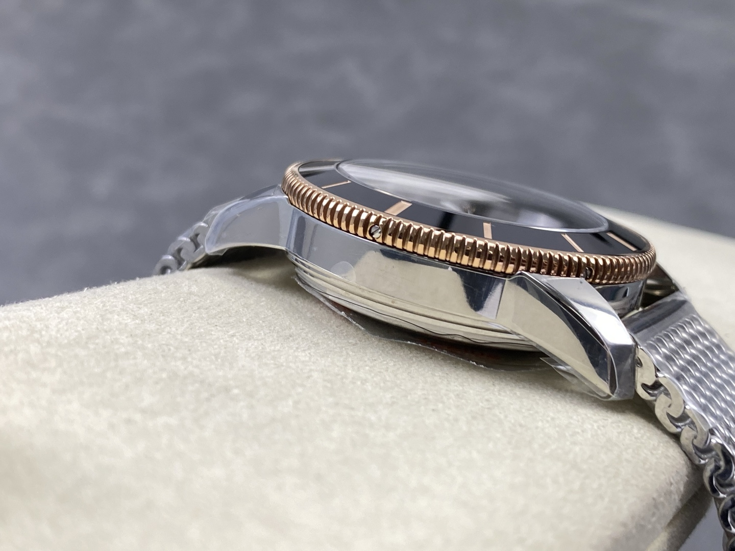 Breitling Superocean Heritage Rubber strap 42 mm GF Factory Configuration 5942F3 1:1 Superclone - Image 6
