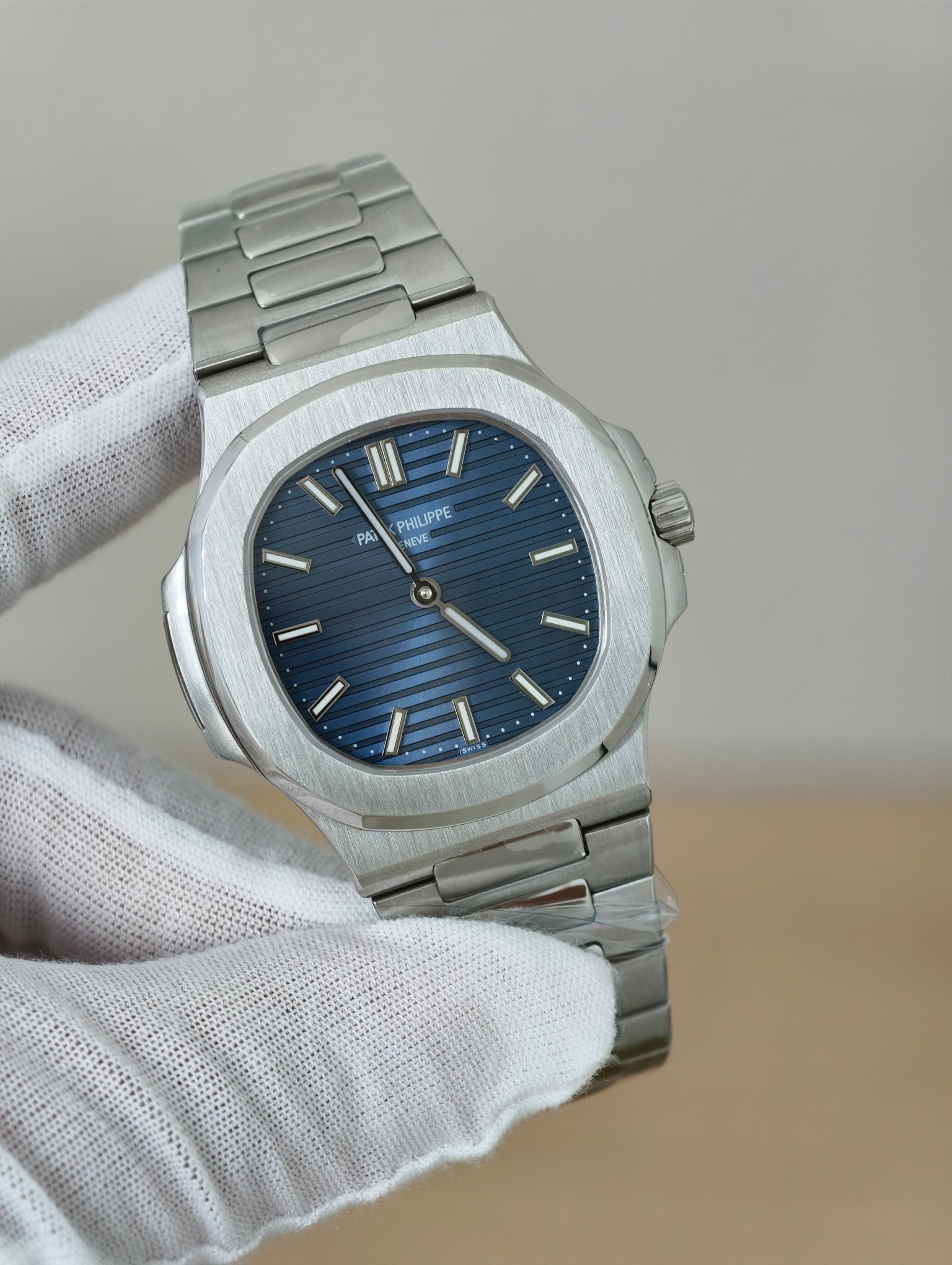 Patek Philippe Nautilus 50th Anniversary Blue Dial 5610G 1:1 Superclone — DBF81C