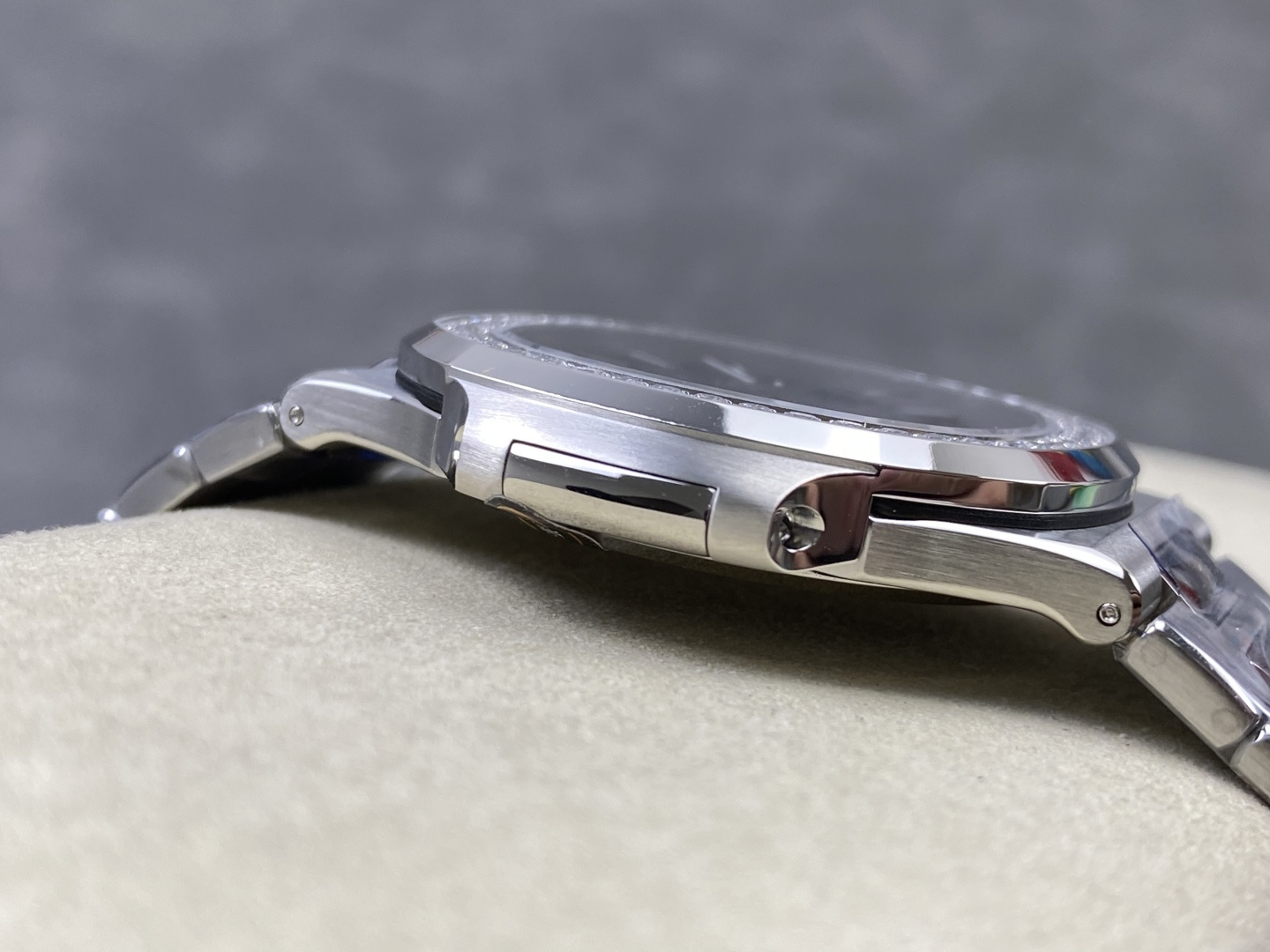 Patek Philippe Nautilus 5711 3K Factory Configuration 81E8AE 1:1 Superclone