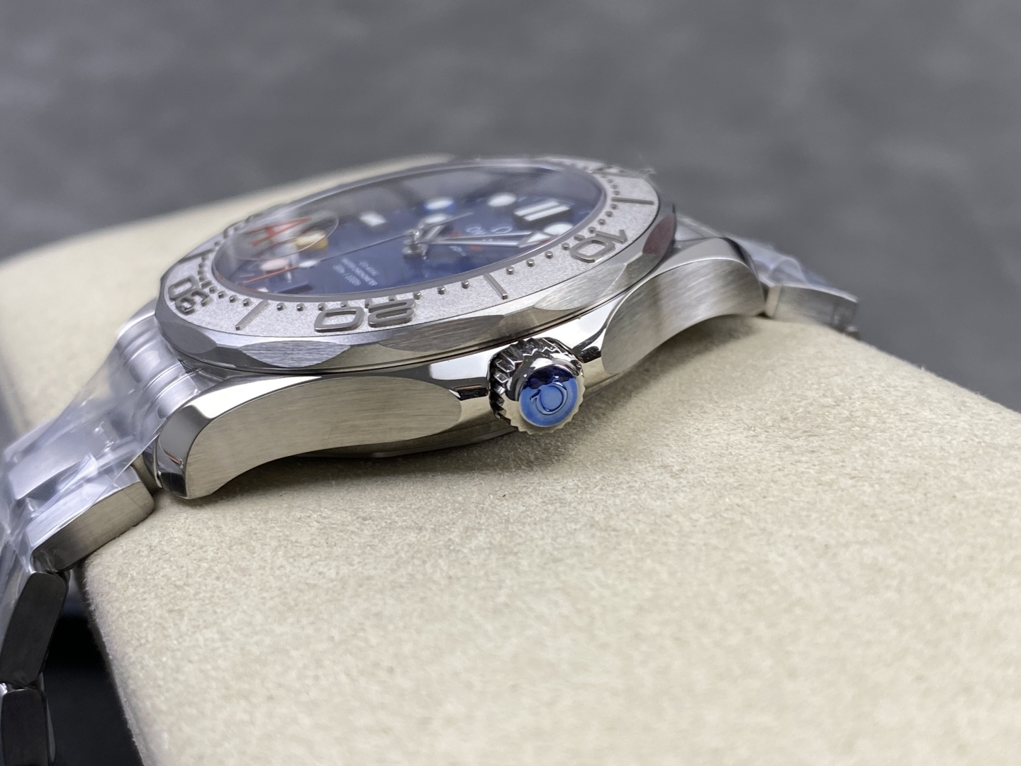 Omega Seamaster Diver 300M Ceramic 42 mm VS Factory Configuration 103336 1:1 Superclone - Image 5
