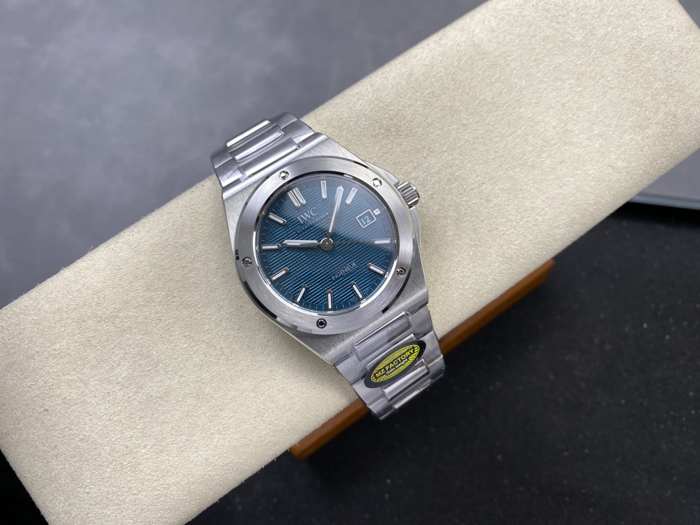 IWC Ingenieur Automatic 40 IW328903 1:1 Superclone - Image 3