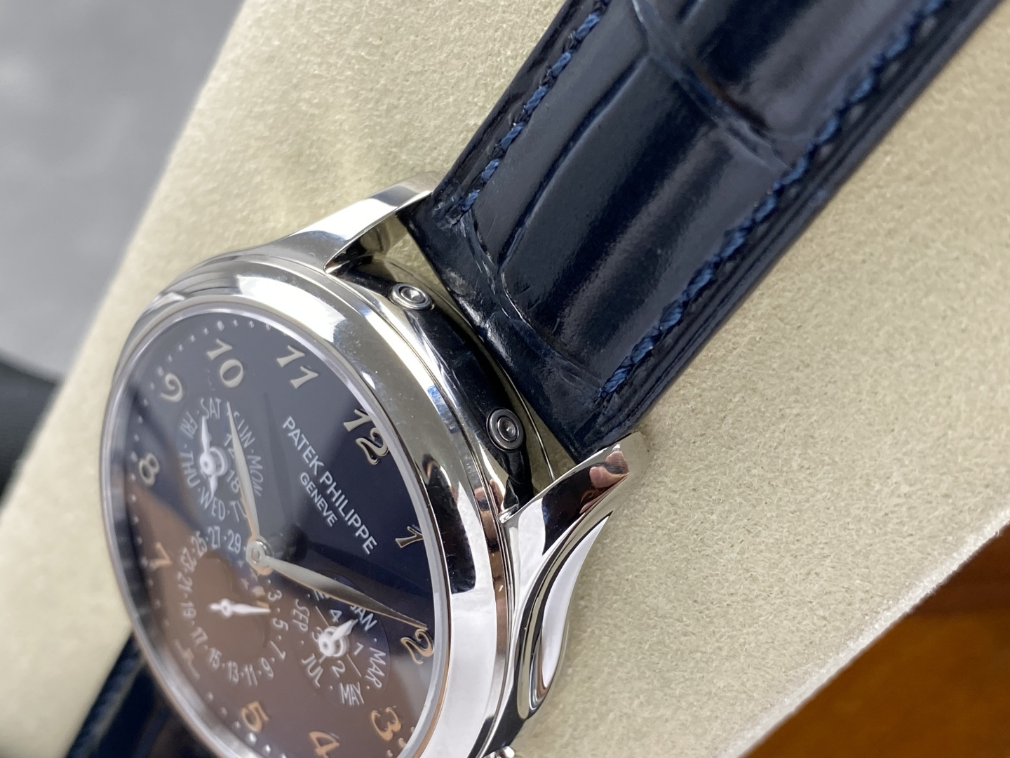 Patek Philippe Grand Complications Leather strap 39 mm Moon phase Automatic 3K Factory Configuration 3639D6 1:1 Superclone - Image 10