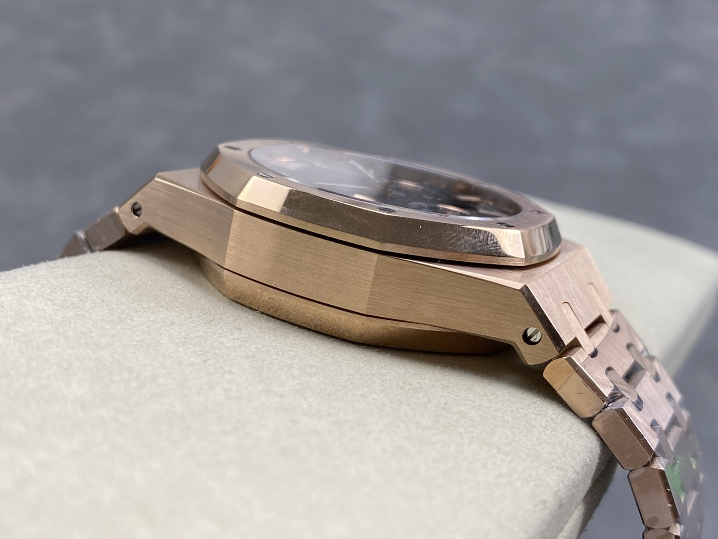 Audemars Piguet Royal Oak Stainless steel 41 mm Chronograph Configuration FC92E1 1:1 Superclone - Image 3