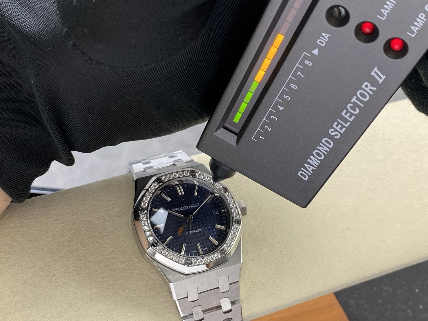 Audemars Piguet Royal Oak 15450 37 mm Configuration 6D807C 1:1 Superclone - Image 9
