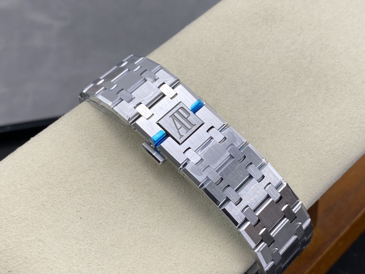 Audemars Piguet Royal Oak Platinum Configuration 7E7BC5 1:1 Superclone - Image 4