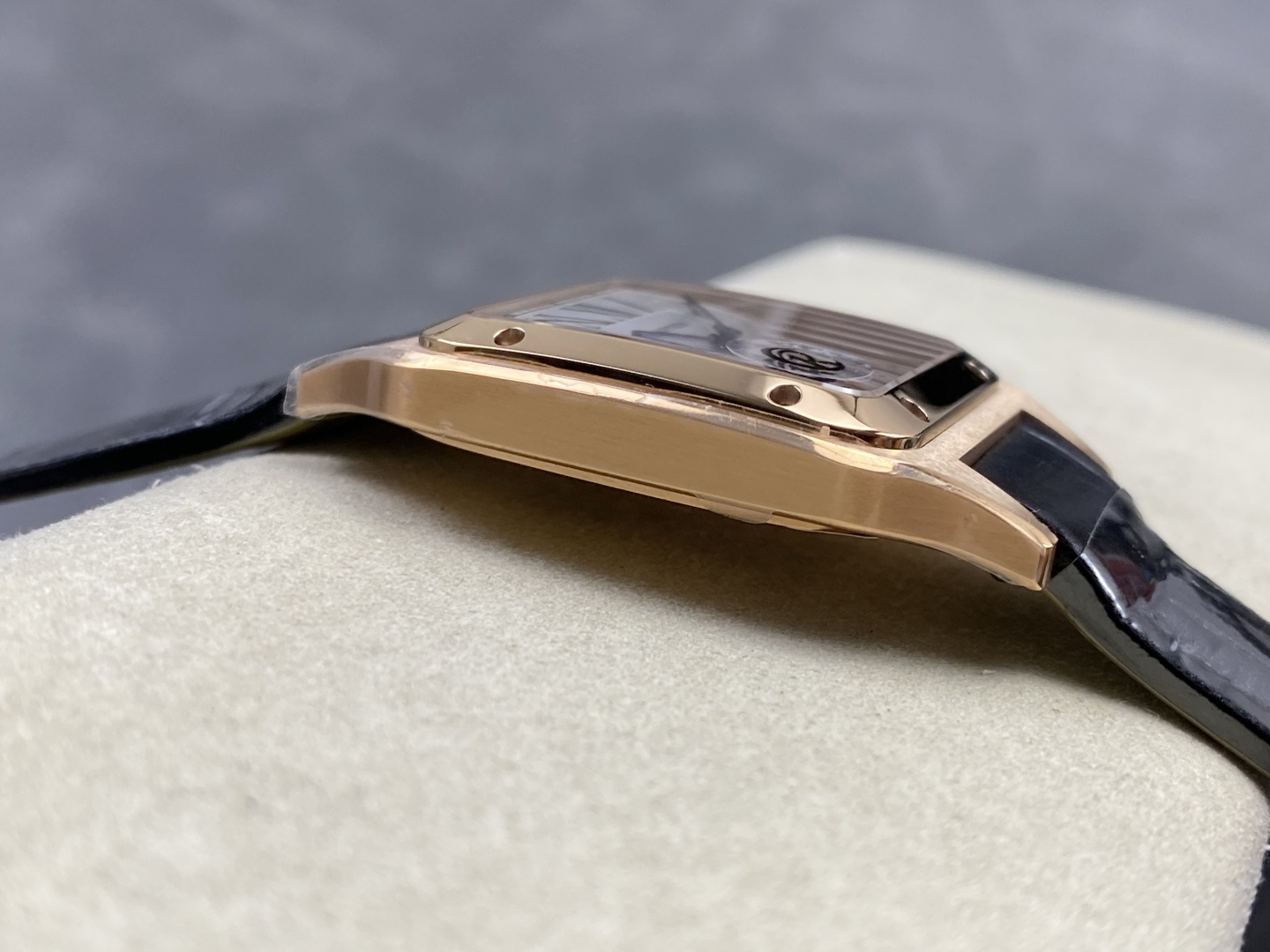 Cartier Santos-Dumont watch large model WGSA0116 1:1 Superclone - Image 3