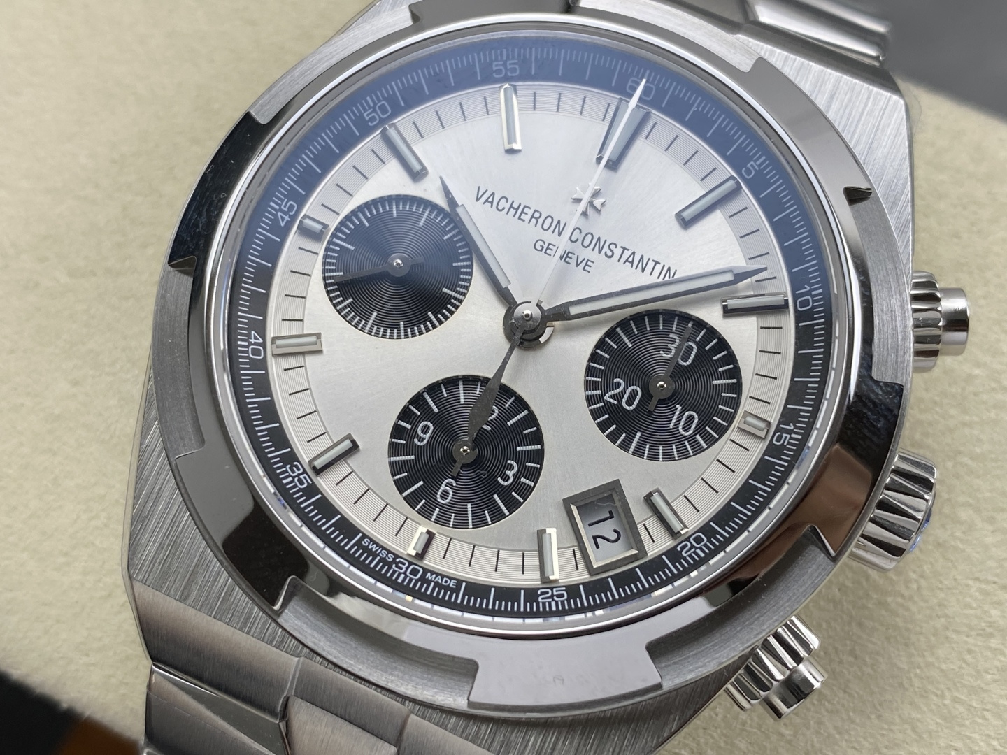 Vacheron Constantin Overseas 5500V Stainless steel Rubber strap TW Factory Configuration B5D6DA 1:1 Superclone - Image 8