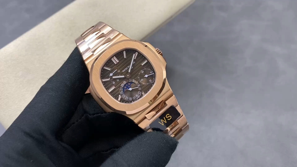 Patek Philippe Nautilus 5712 Rose-gold tone Gold dial 40 mm Moon phase WS Factory Configuration 841B13 1:1 Superclone