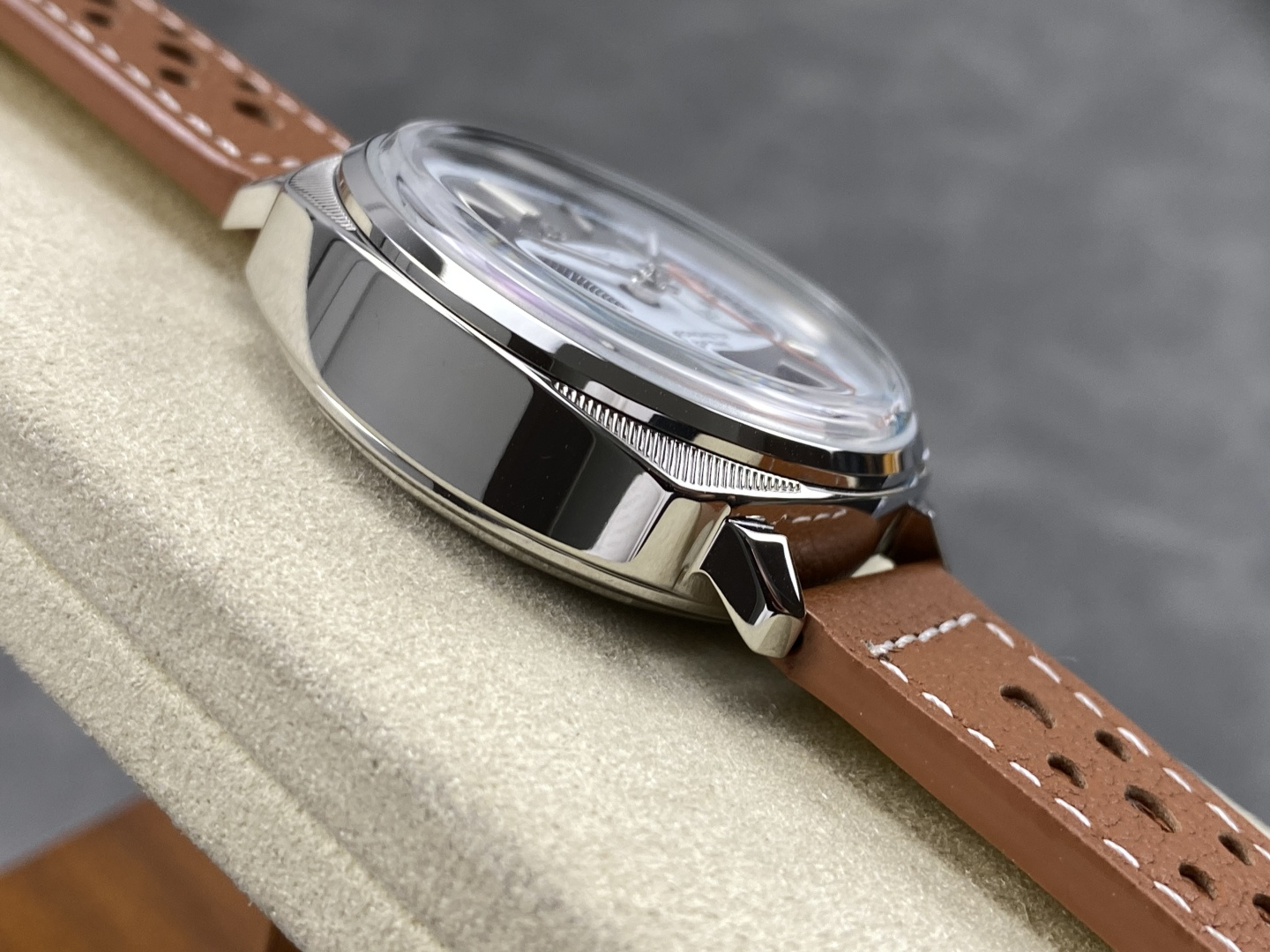 Breitling Top Time Leather strap 38 mm Chronograph BLS Factory Configuration DA97A4 1:1 Superclone - Image 4
