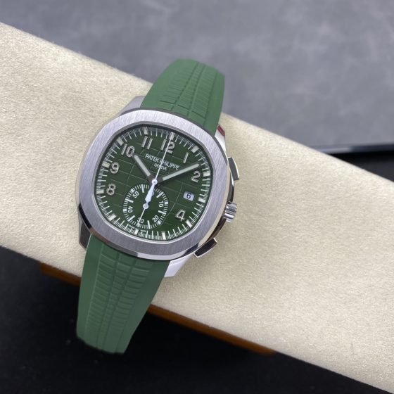 Patek Philippe Aquanaut White 42.2 x 12.5 mm Configuration 15B52F 1:1 Superclone