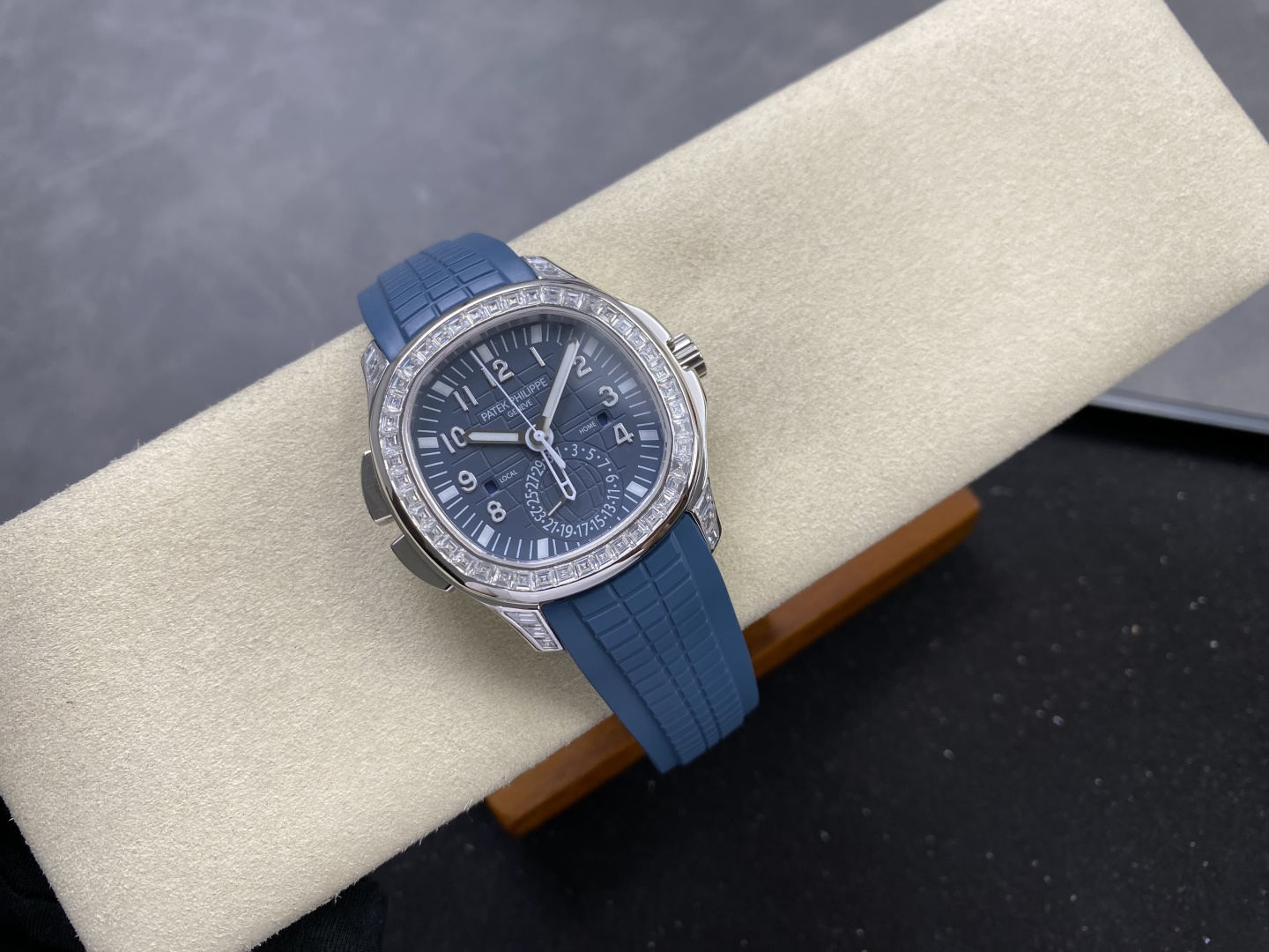 Patek Philippe Aquanaut 5164 PP+ Factory Configuration C11E26 1:1 Superclone - Image 5