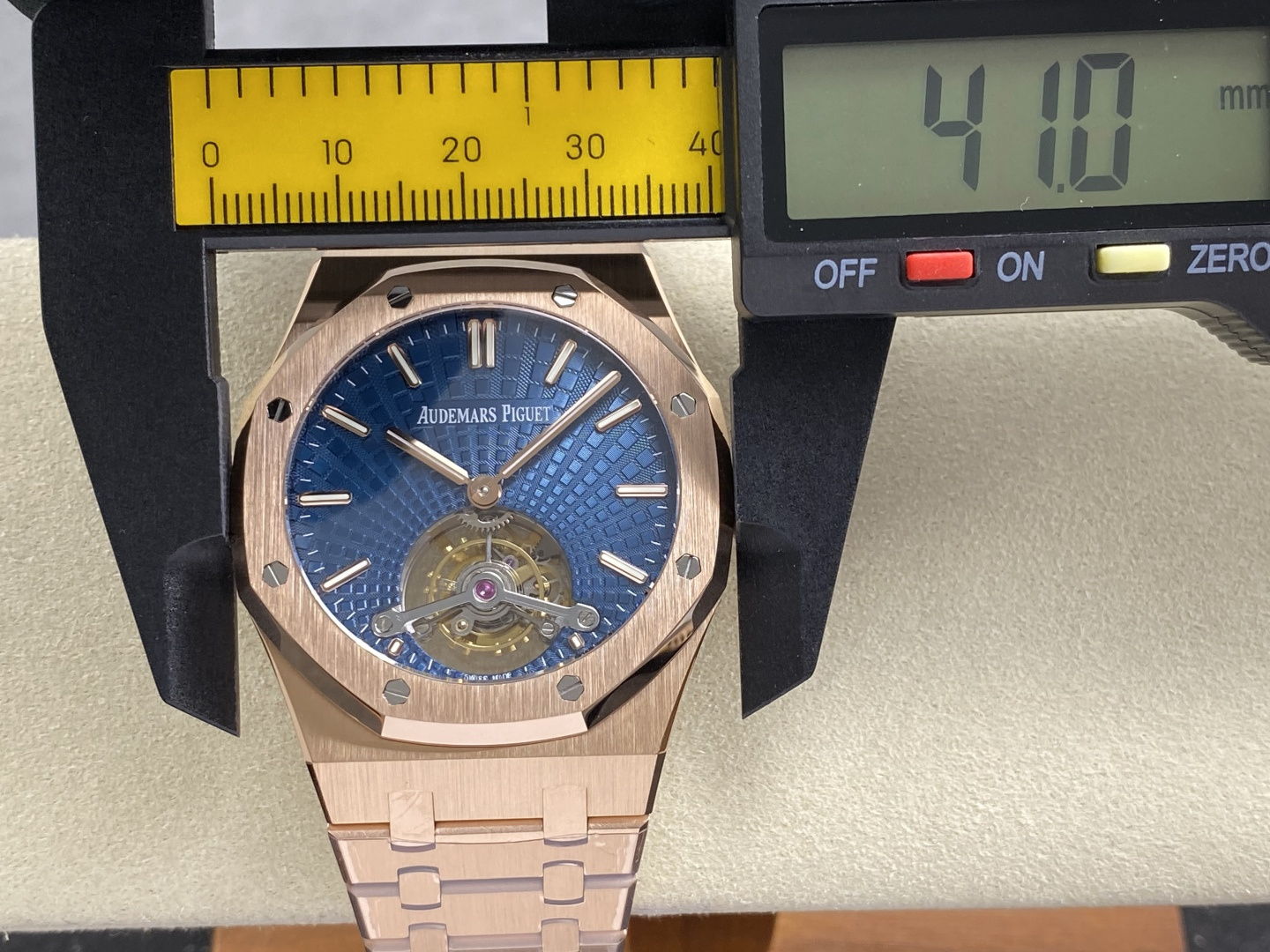 Audemars Piguet Royal Oak 41 mm Tourbillon Configuration D5FDB1 1:1 Superclone - Image 8