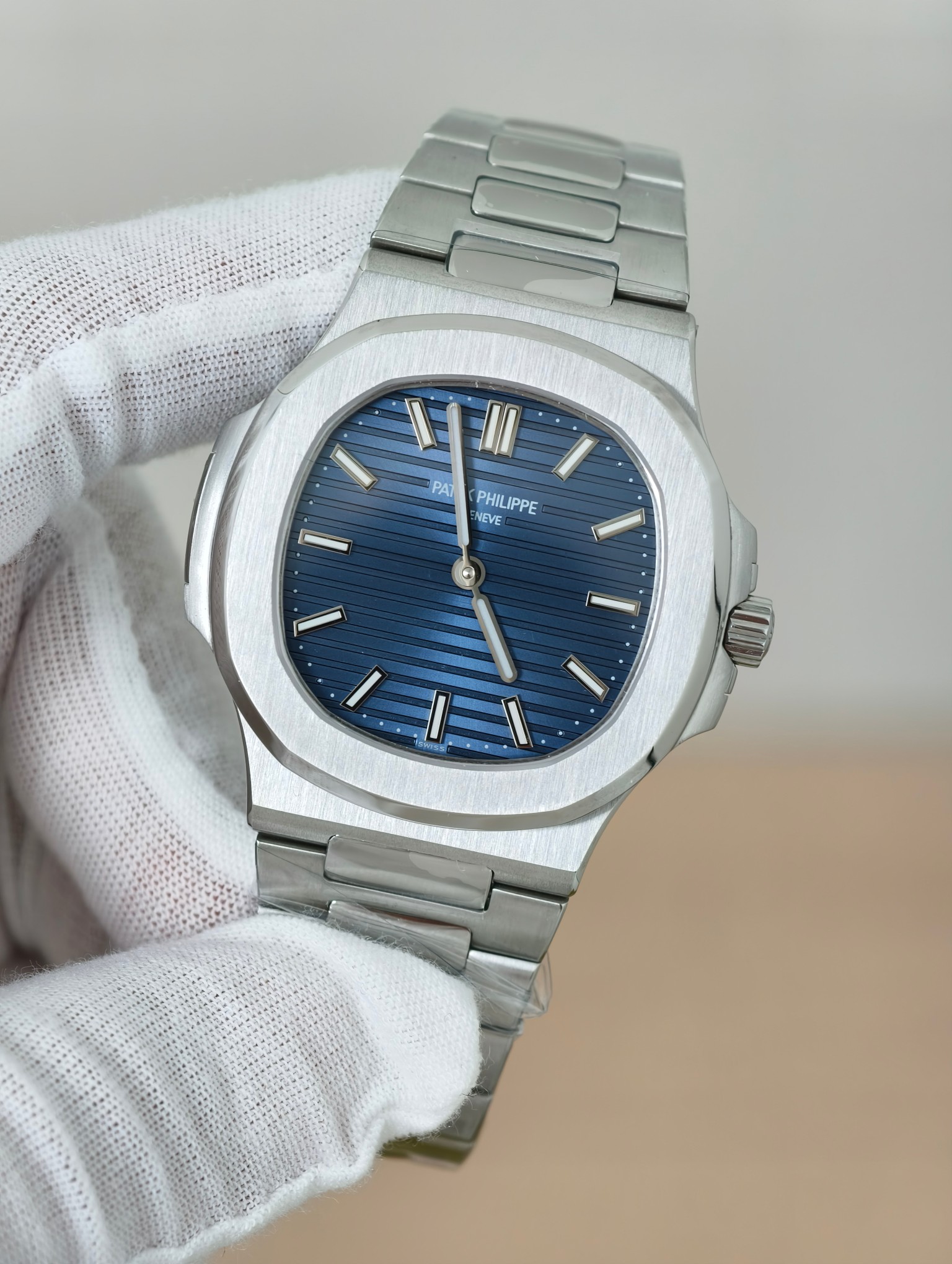 Patek Philippe Nautilus 50th Anniversary Blue Dial 5610G 1:1 Superclone — DBF81C - Image 3