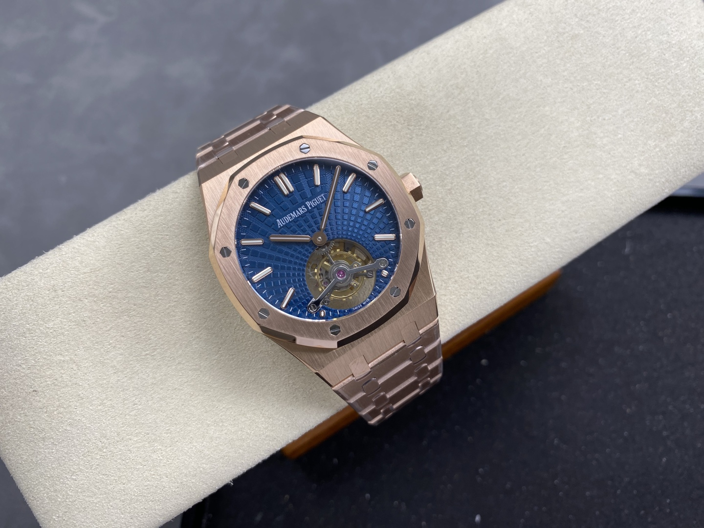 Audemars Piguet Royal Oak 41 mm Tourbillon Configuration D5FDB1 1:1 Superclone