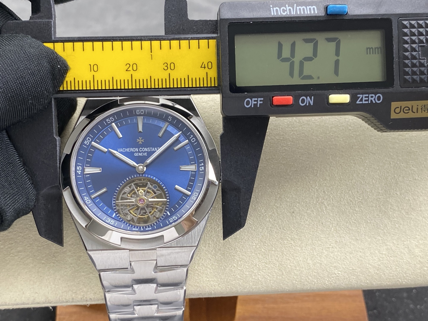 Vacheron Constantin Overseas Stainless steel Blue 42.5X13.5 mm Tourbillon Configuration B40662 1:1 Superclone - Image 13