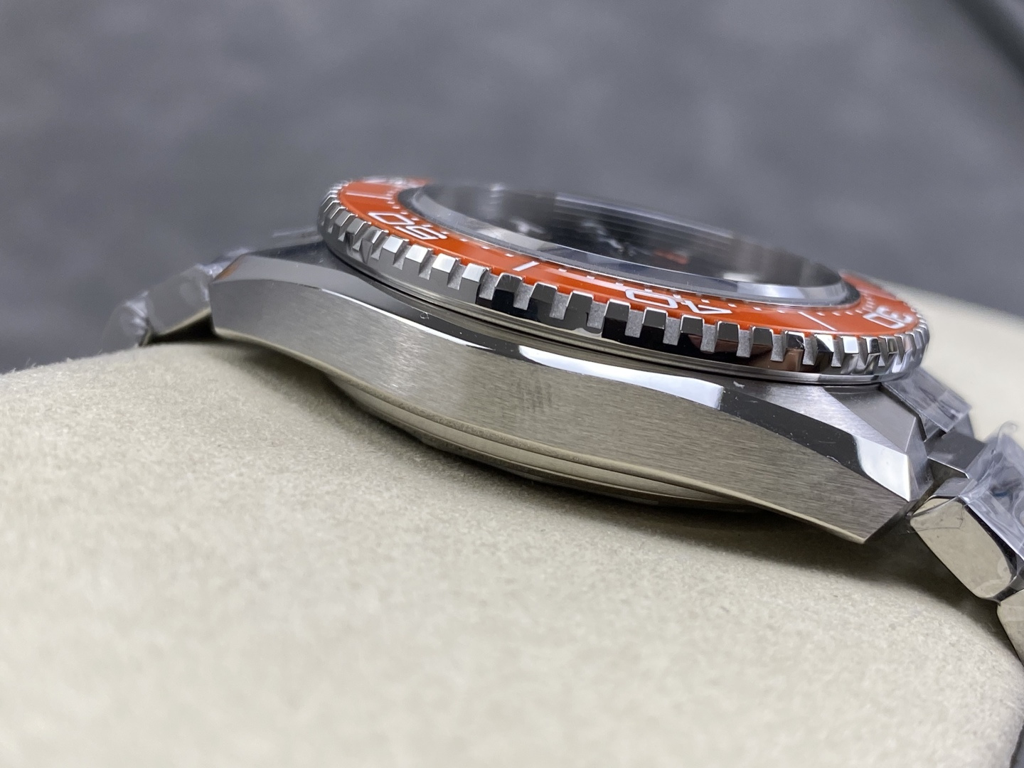 Omega Seamaster Planet Ocean 217.30.42.21.01.003 1:1 Superclone - Image 18