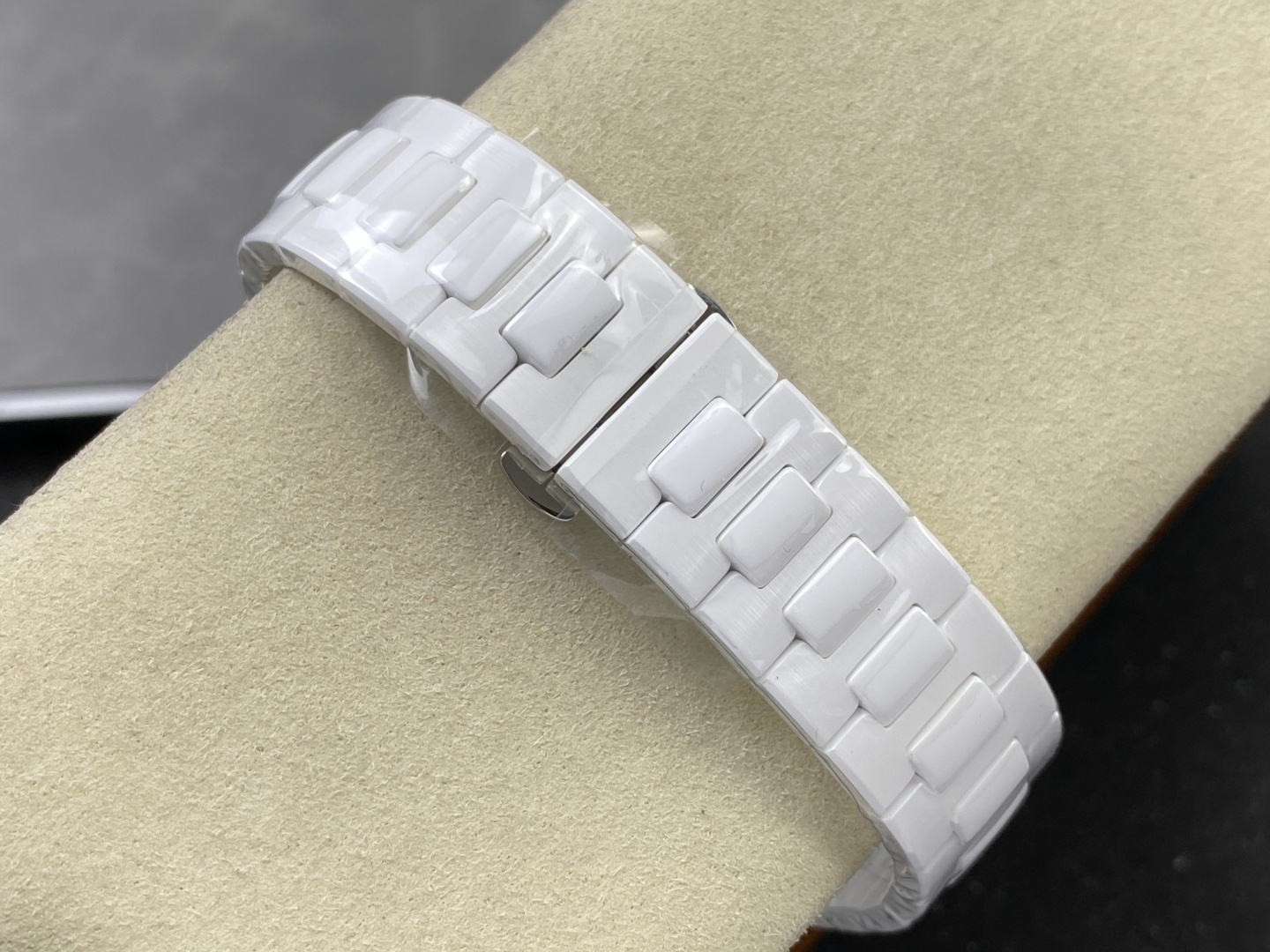 Patek Philippe Nautilus 5711 Ceramic Blue dial 40 mm Configuration EB5B1C 1:1 Superclone - Image 8