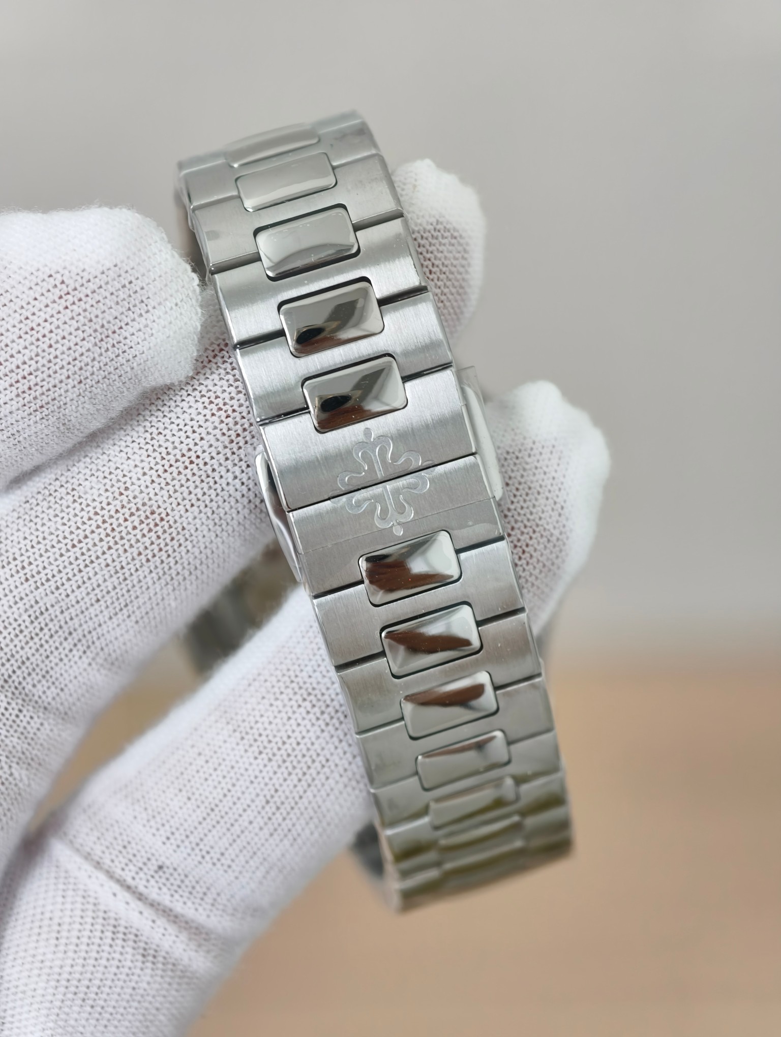 Patek Philippe Nautilus 50th Anniversary Blue Dial 5610G 1:1 Superclone — DBF81C - Image 5