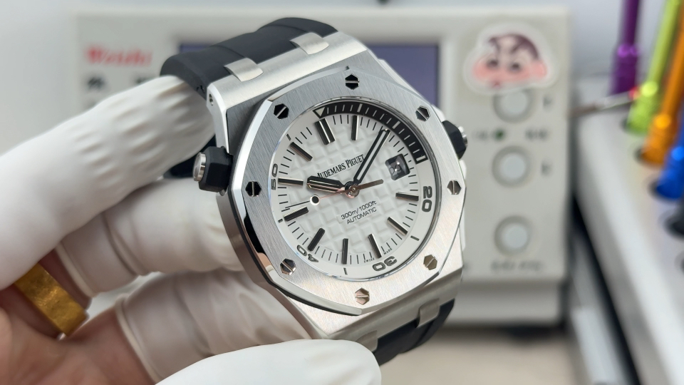Audemars Piguet Royal Oak Offshore 15710 F1 Factory Configuration C5B397 1:1 Superclone