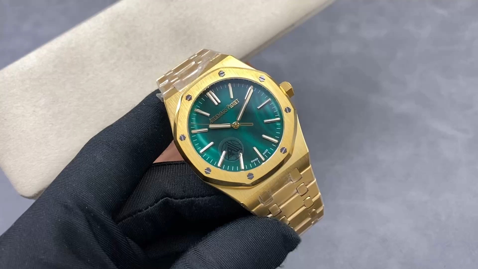 Audemars Piguet Royal Oak 15513 Gold 41 mm Configuration 30B856 1:1 Superclone