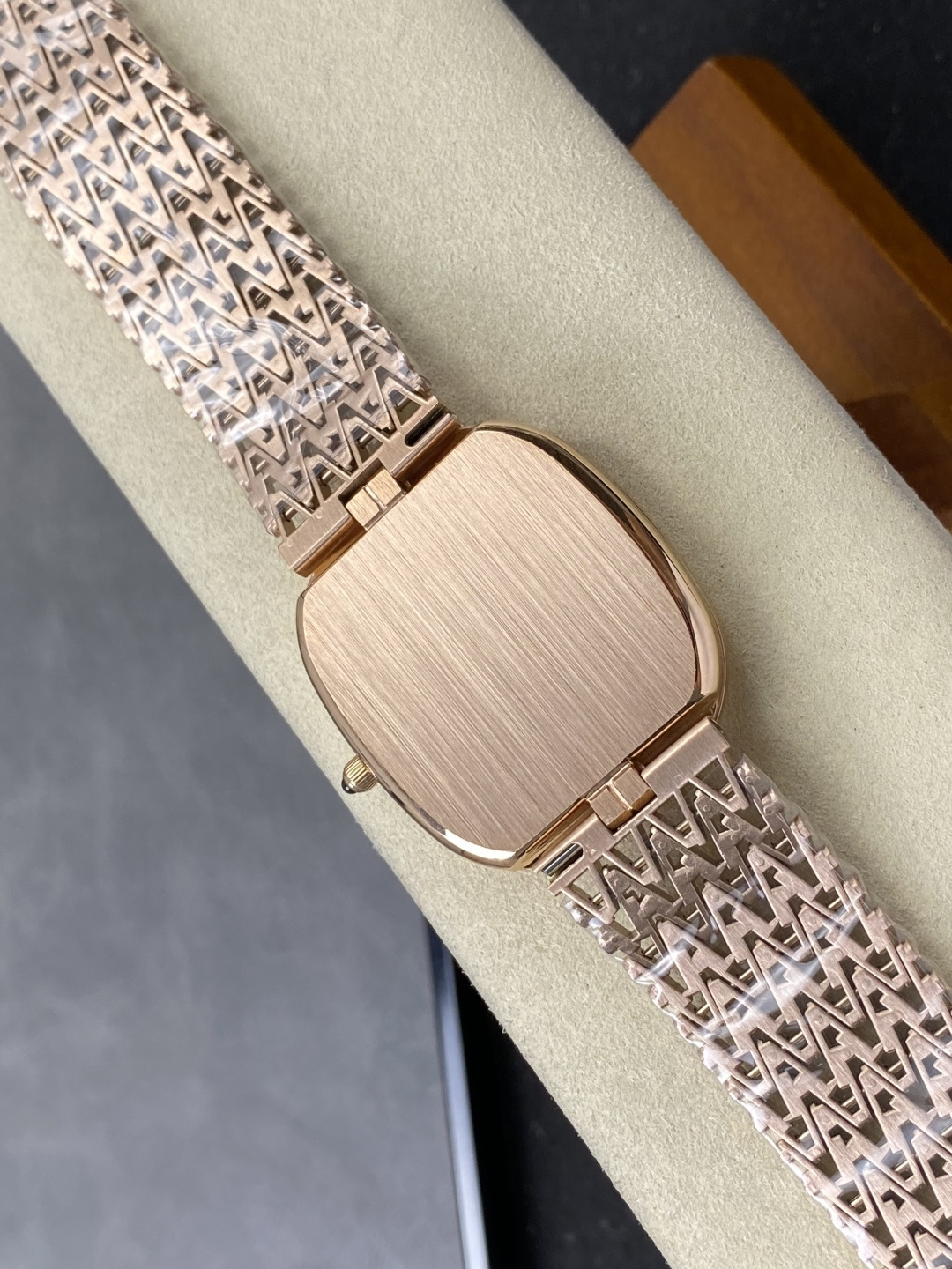 Patek Philippe Golden Ellipse Automatic Configuration 8908E8 1:1 Superclone - Image 8