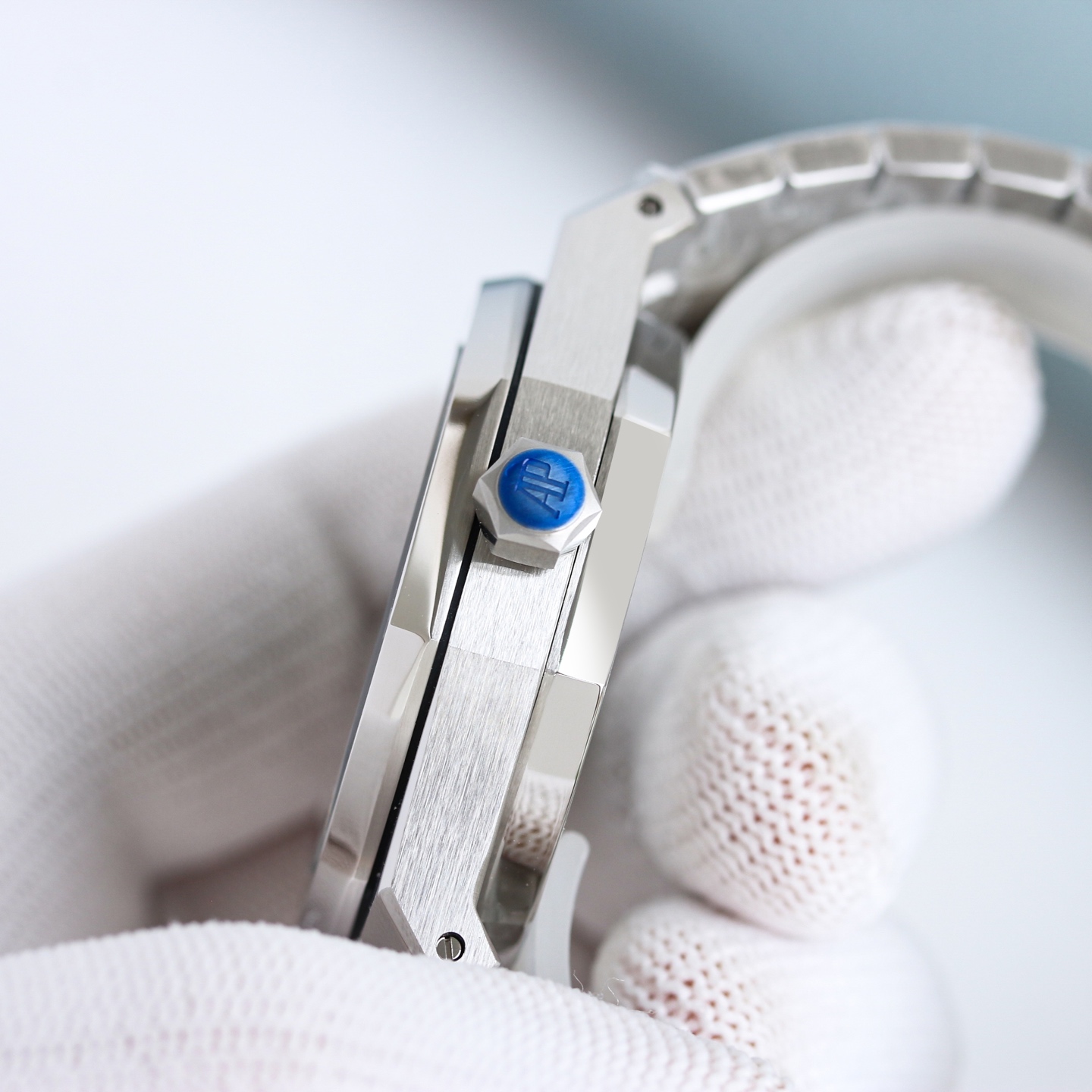 Audemars Piguet Royal Oak Tourbillon OMF Factory Configuration 5F52E5 1:1 Superclone - Image 4