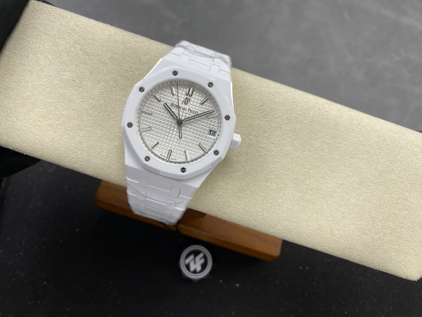 Audemars Piguet Royal Oak 15500 41 mm Date display ZF Factory Configuration 639FA7 1:1 Superclone - Image 4