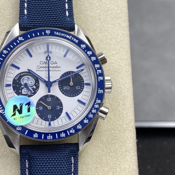 Omega Speedmaster Silver Snoopy Award 50th Anniversary 42 mm 310.32.42.50.02.001 1:1 Superclone