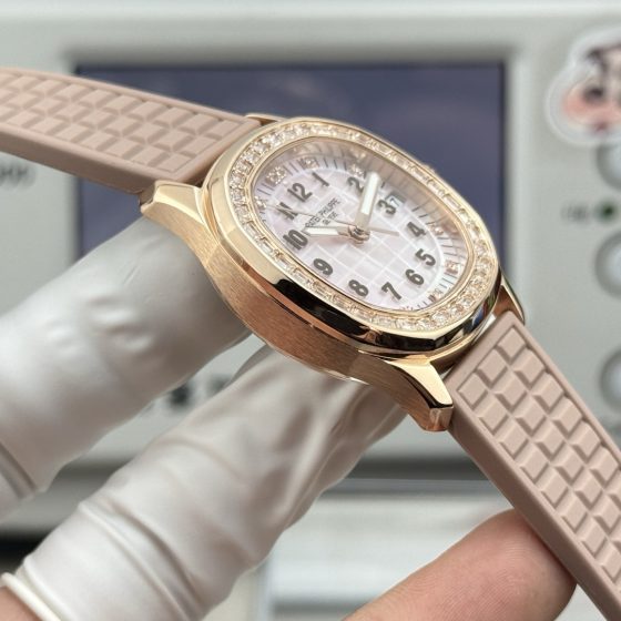 Patek Philippe Aquanaut 35.6 mm GR Factory Configuration 85C5EC 1:1 Superclone