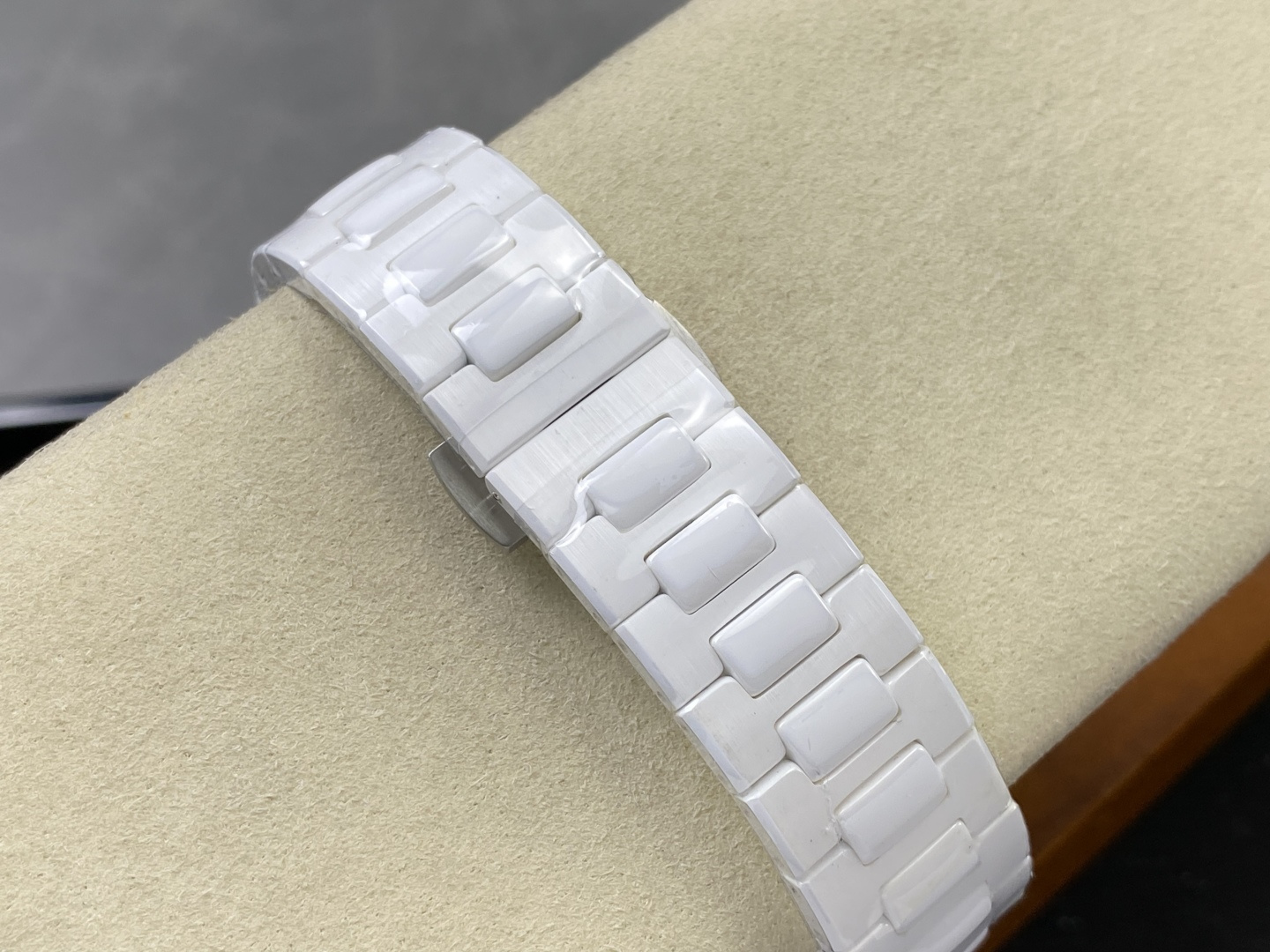 Patek Philippe Nautilus 5711 Ceramic Rubber strap CLEAN Factory Configuration 560FC8 1:1 Superclone - Image 8