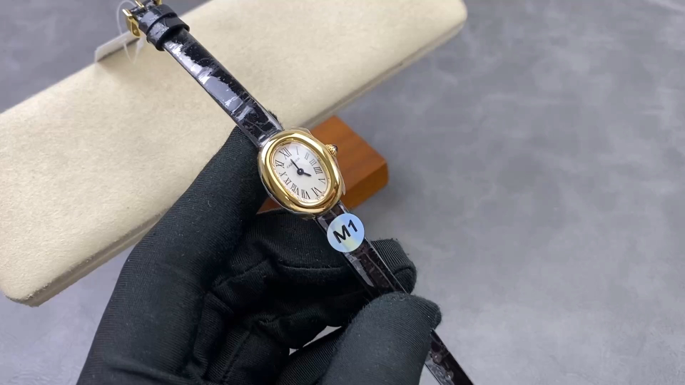 Cartier Baignoire 24.6 mm M1 Factory 1:1 Superclone