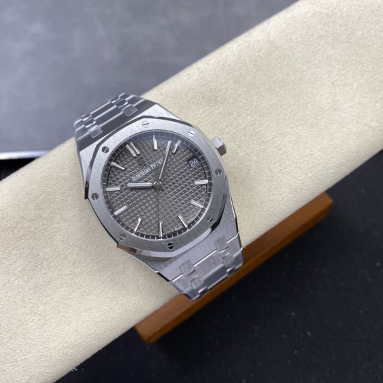 Audemars Piguet Royal Oak Selfwinding 15500ST.OO.1220ST.02 1:1 Superclone