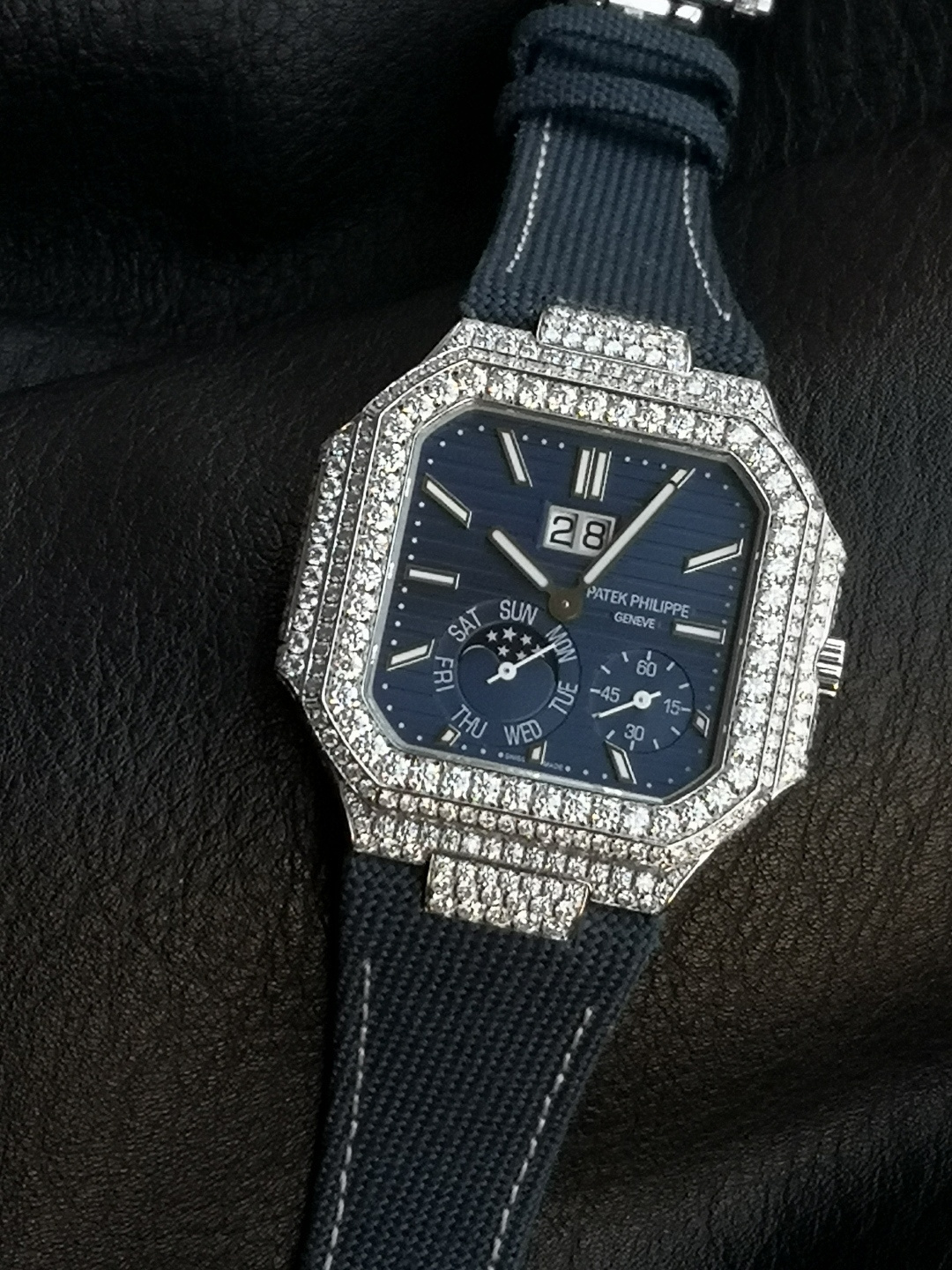 Patek Philippe Cubitus 5822P Platinum Blue dial 44.5 x 44.9 mm Moon phase Configuration 1692BE 1:1 Superclone - Image 8