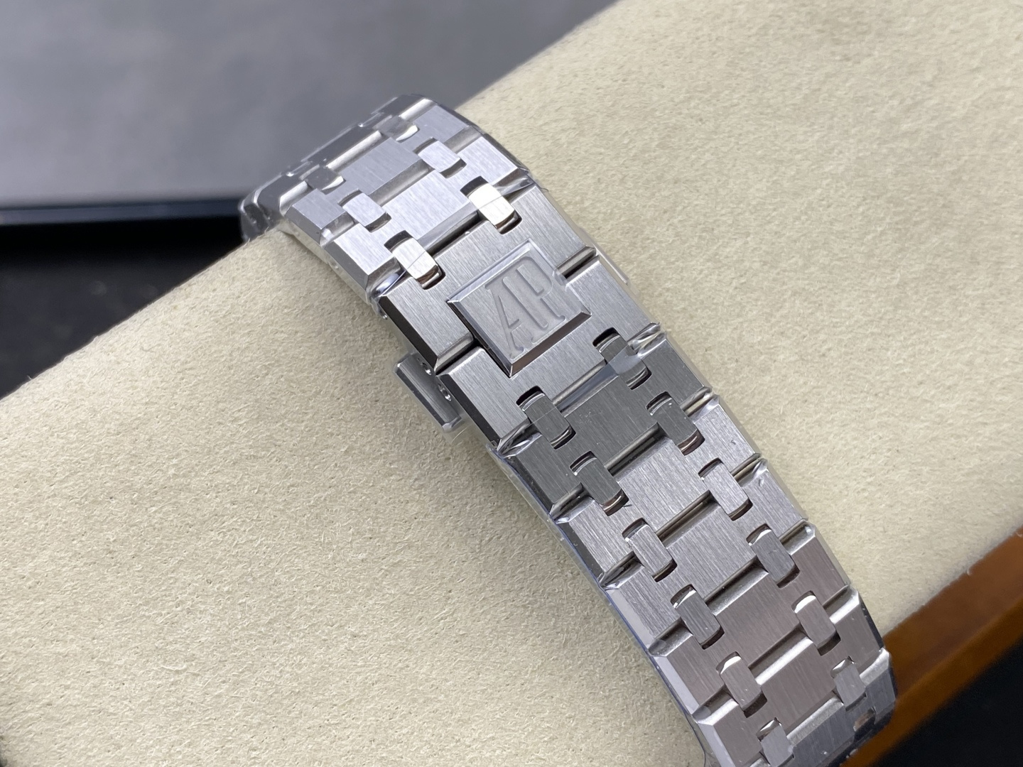 Audemars Piguet Royal Oak 26331 Stainless steel APS Factory Configuration CF7868 1:1 Superclone - Image 5