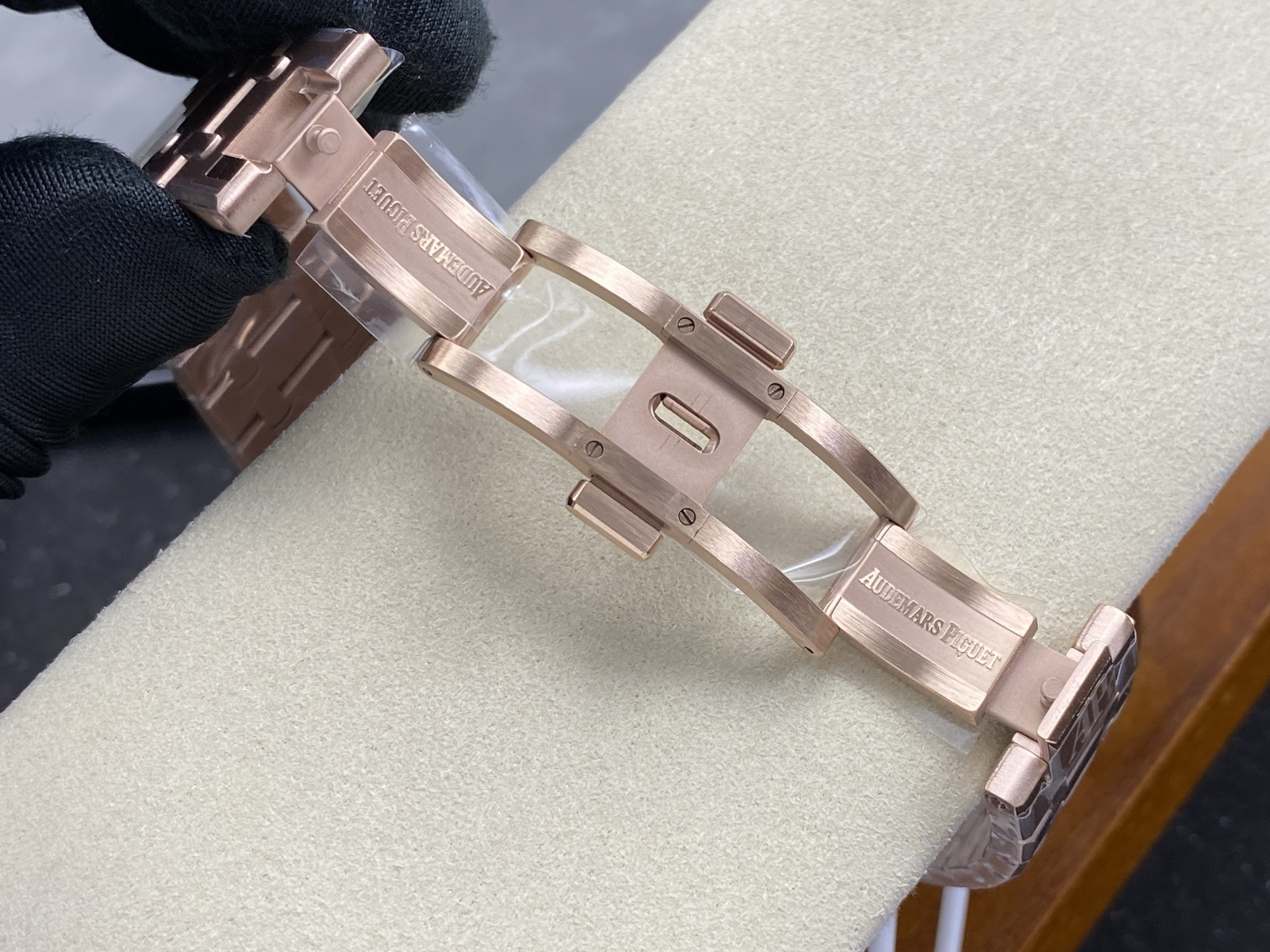 Audemars Piguet Royal Oak 41 mm Tourbillon Configuration D5FDB1 1:1 Superclone - Image 4
